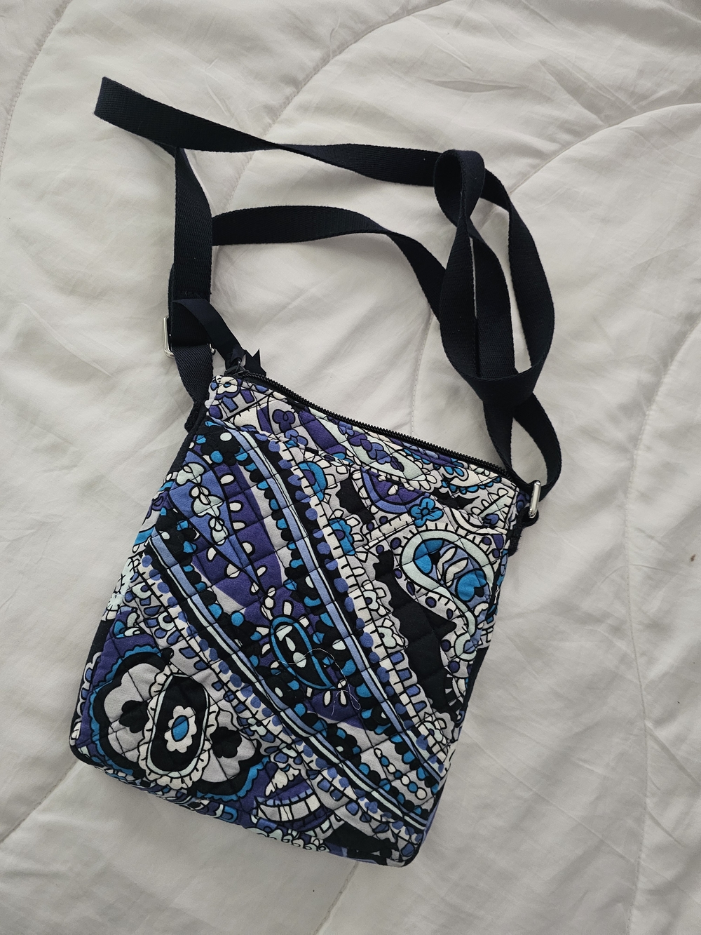 Vera Bradley Navy and Light Blue Paisley Crossbody Bag - Picture 2 of 7